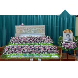 ดอกไม้หน้าศพ เขตพระนคร วัดพระแก้ว ใจกลาง กทม.